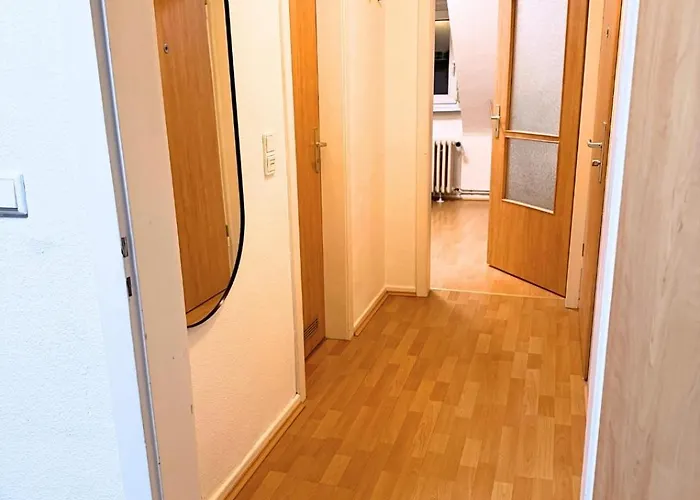 Moderne Mit Arbeitsplatz, Netflix, Nespresso & Privatem Stellplatz Apartamento