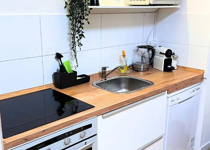 Moderne Mit Arbeitsplatz, Netflix, Nespresso & Privatem Stellplatz Apartamento Duisburg